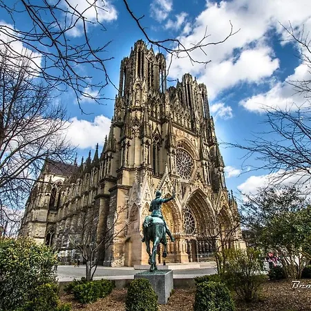 Mm Cathedrale 公寓 *